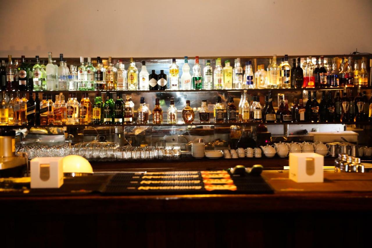 Hotel Palm Beach 푸앵트누아르 외부 사진